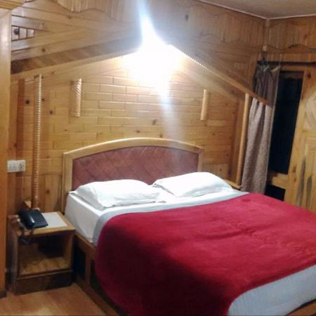 Hotel New Bharat Bhīm Tāl Kültér fotó