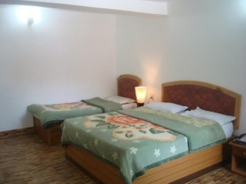 Hotel New Bharat Bhīm Tāl Kültér fotó