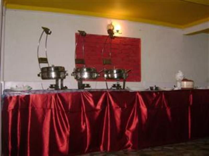 Hotel New Bharat Bhīm Tāl Kültér fotó