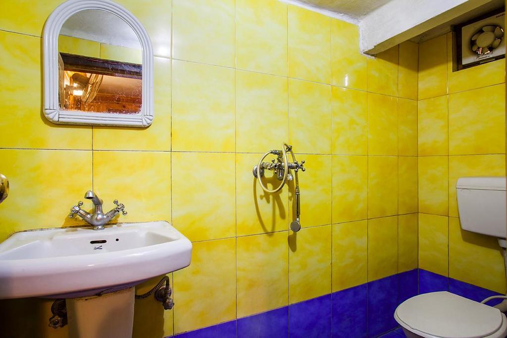 Hotel New Bharat Bhīm Tāl Kültér fotó