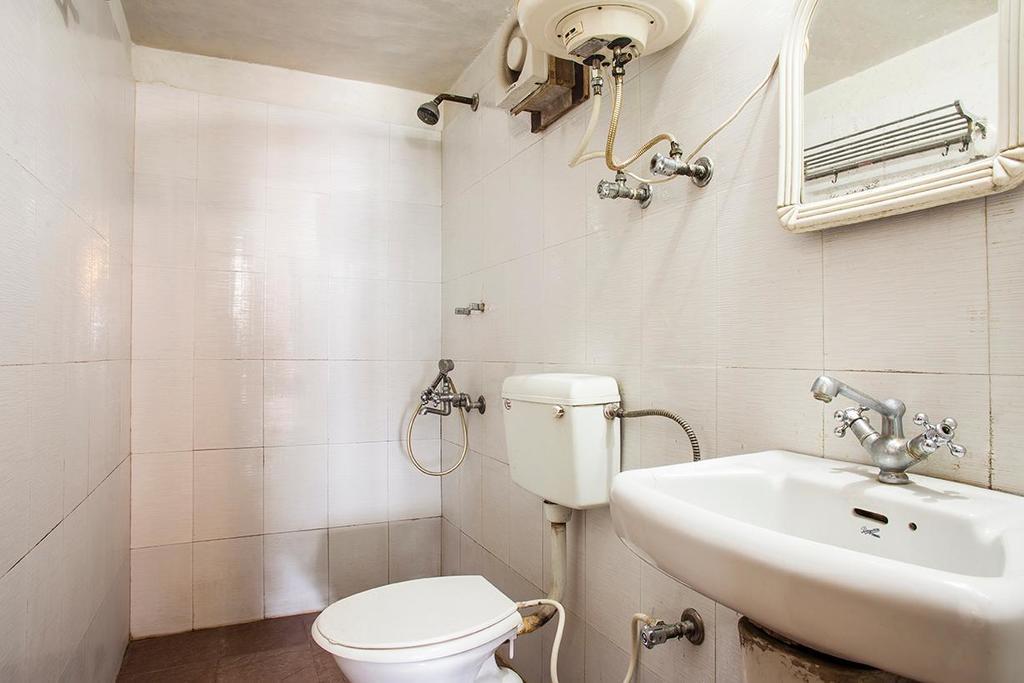 Hotel New Bharat Bhīm Tāl Kültér fotó