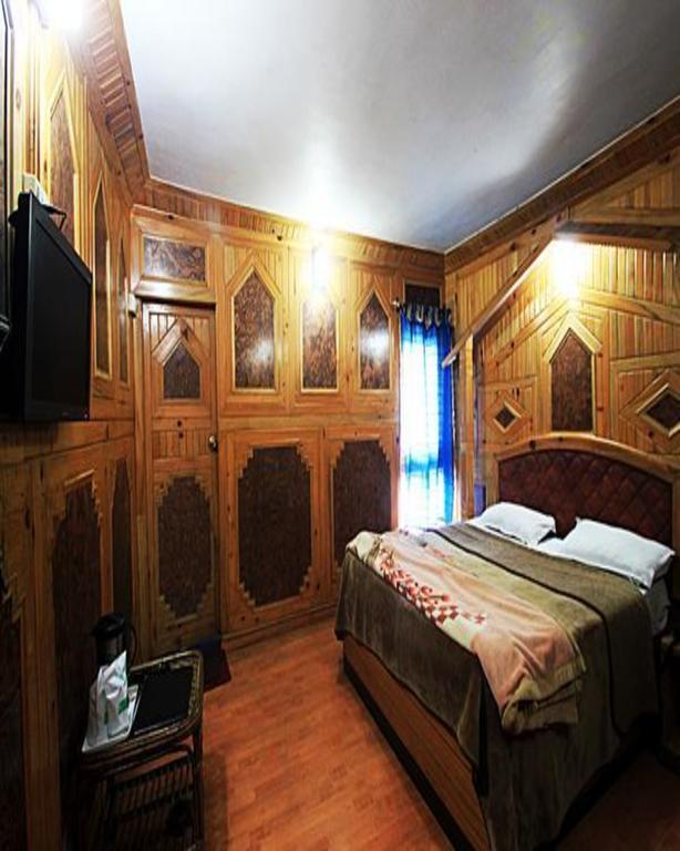 Hotel New Bharat Bhīm Tāl Kültér fotó