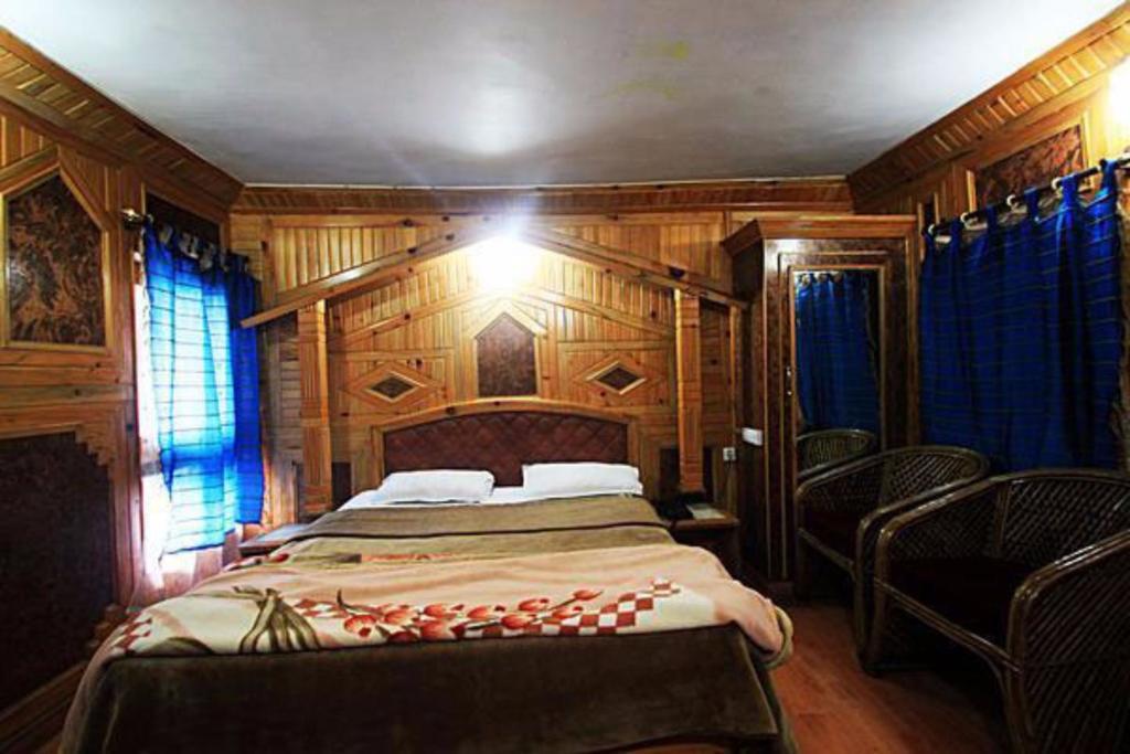 Hotel New Bharat Bhīm Tāl Kültér fotó