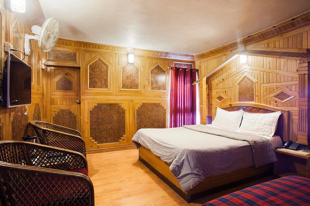 Hotel New Bharat Bhīm Tāl Kültér fotó